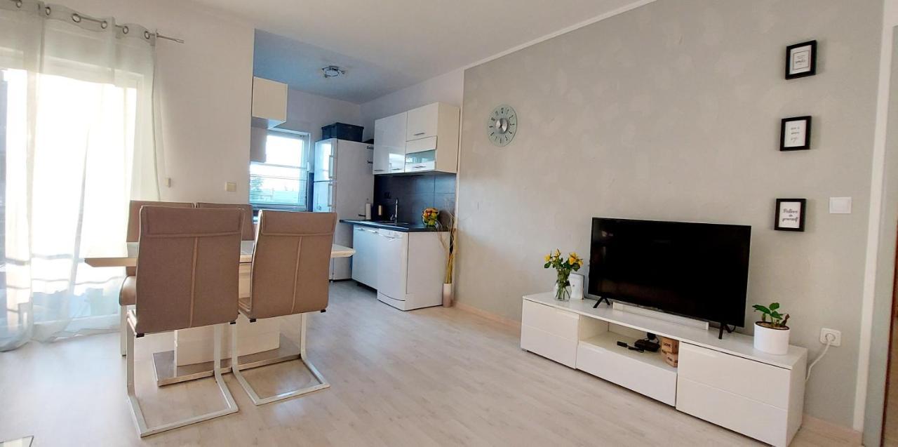 Apartman Near Fazana-500 From The Sea Exterior photo